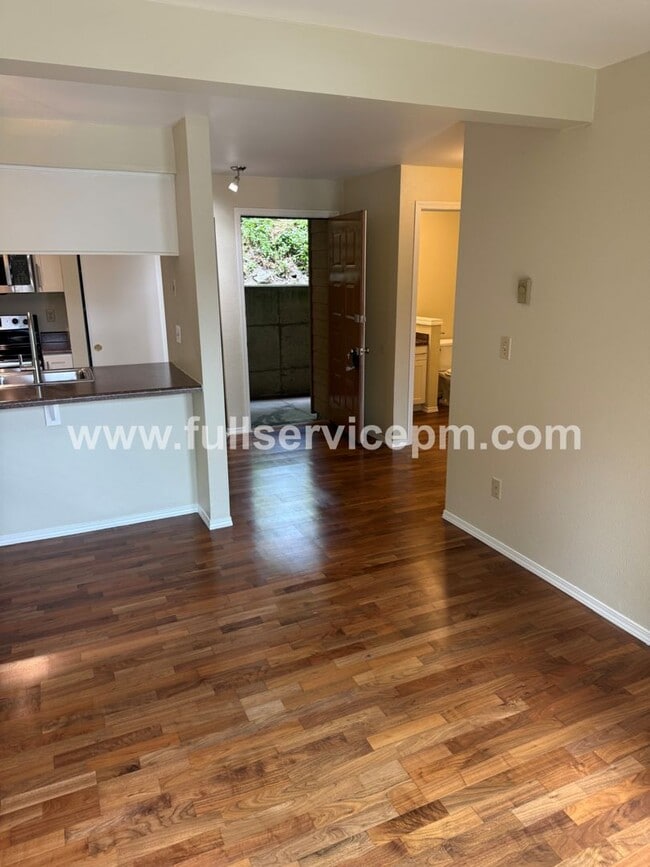 Building Photo - Seattle's Best Kept Secret