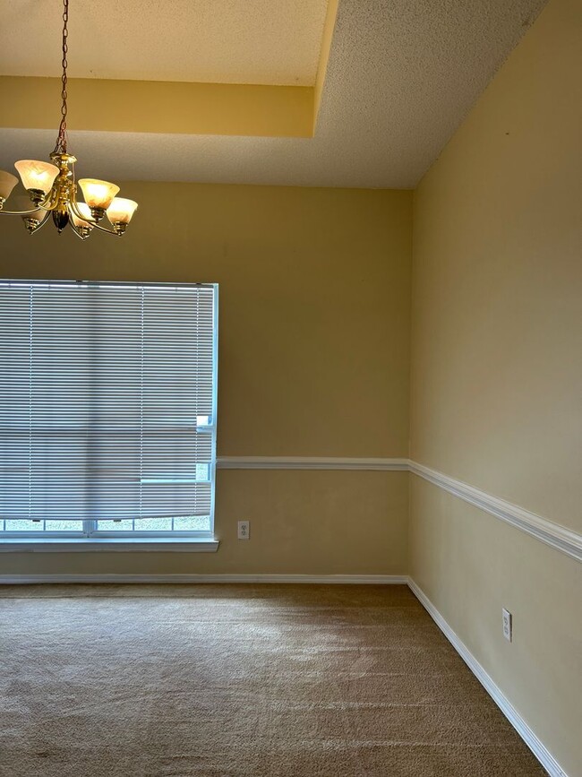 Building Photo - 3/2 Double Car Garage