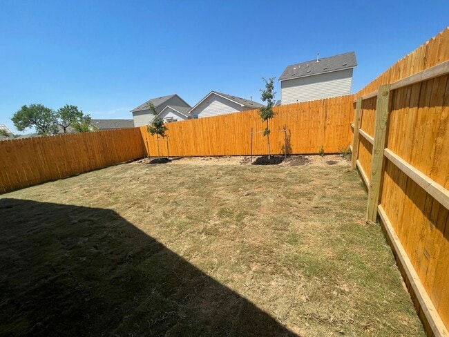 Building Photo - Single family home for rent
