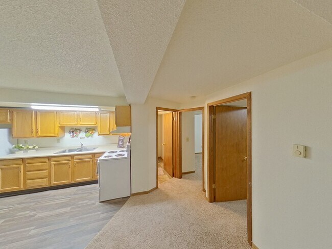 Building Photo - Faul 4-Plex