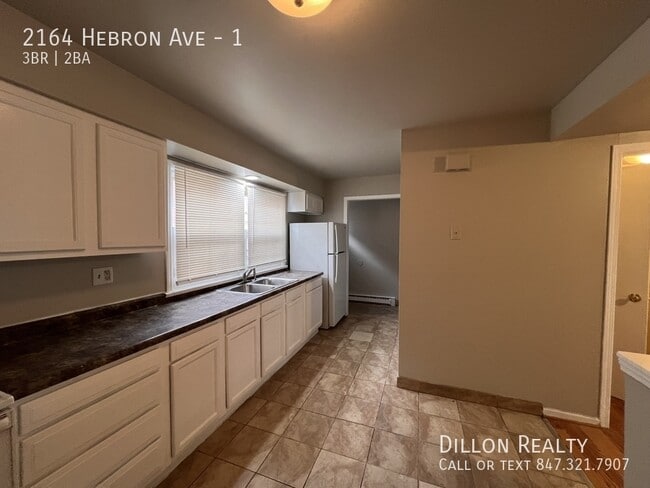 Building Photo - 2164 Hebron Ave