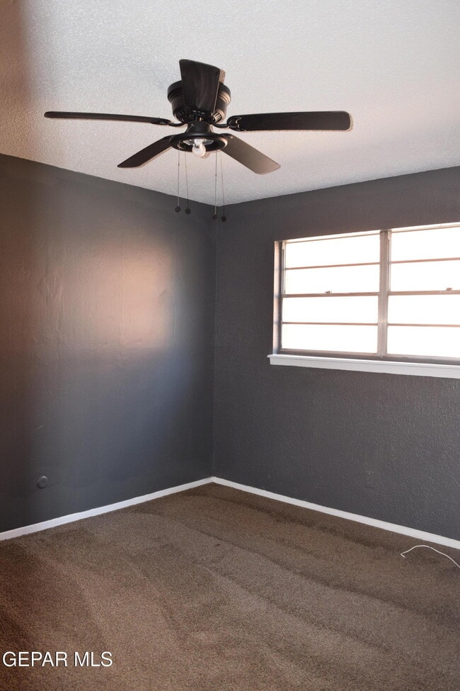 Building Photo - 136 N Festival Dr