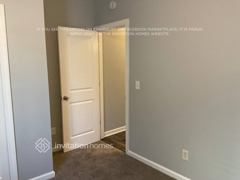 Building Photo - 4650 Sundance Cir