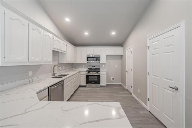 Building Photo - 3028 Thicket Bend Ct