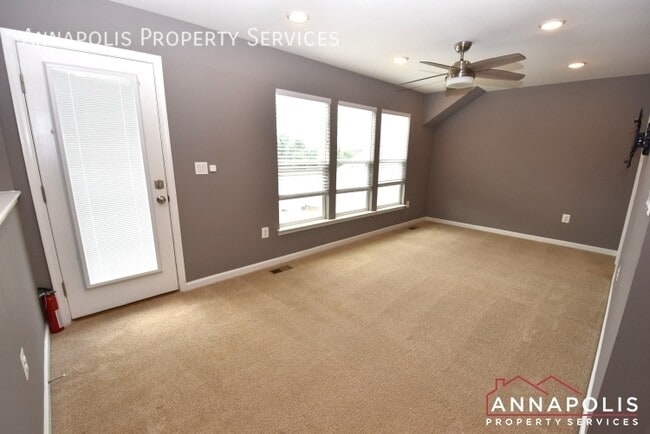 Building Photo - 7736 Cresap Ln