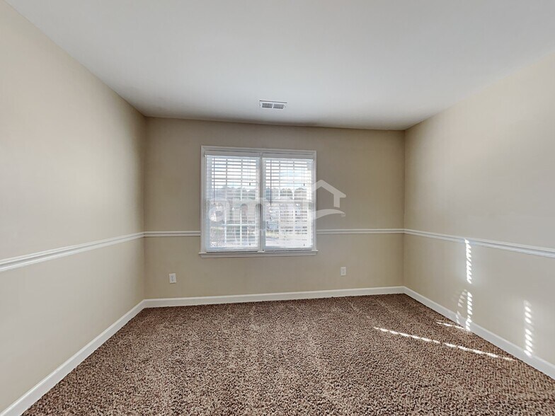 Building Photo - 809 Old Ash Ct