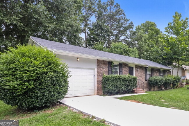 Building Photo - 6133 Fieldcrest Dr