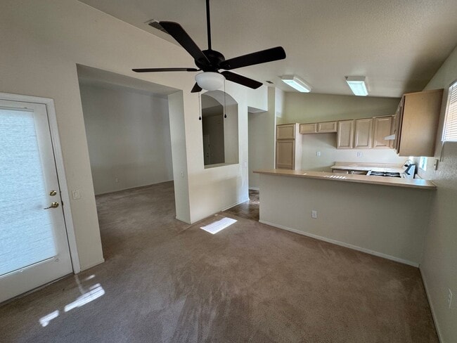 Building Photo - DEL WEBB 55+ COMMUNITY SINGLE STORY 2 BED,...