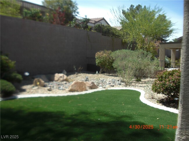 Building Photo - 2186 Sawtooth Mountain Dr
