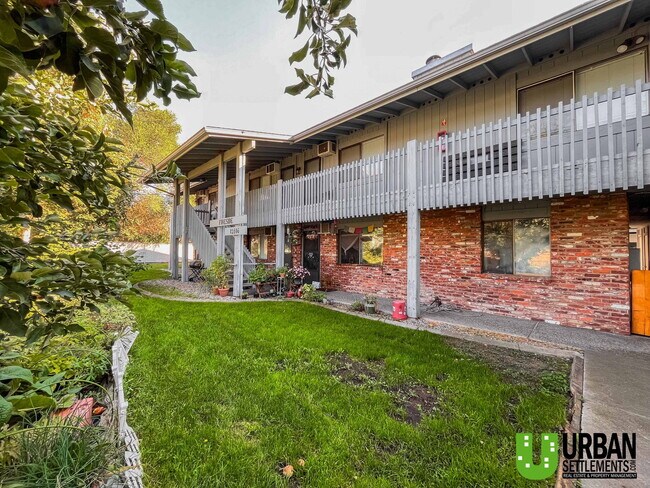 Building Photo - 12816 E Main Ave