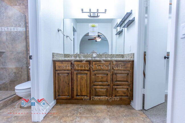 Building Photo - 1928 N Kachina