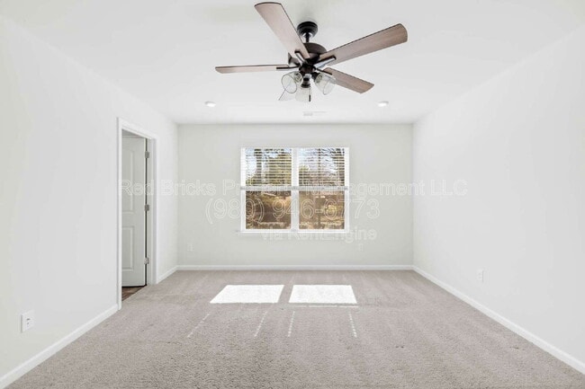 Building Photo - 2128 Blue Sky Mdws Dr