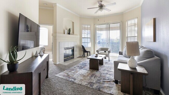 Building Photo - 901 Lakeside Cir