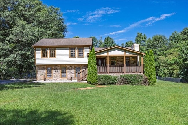 Primary Photo - 2460 Sims Dr NE