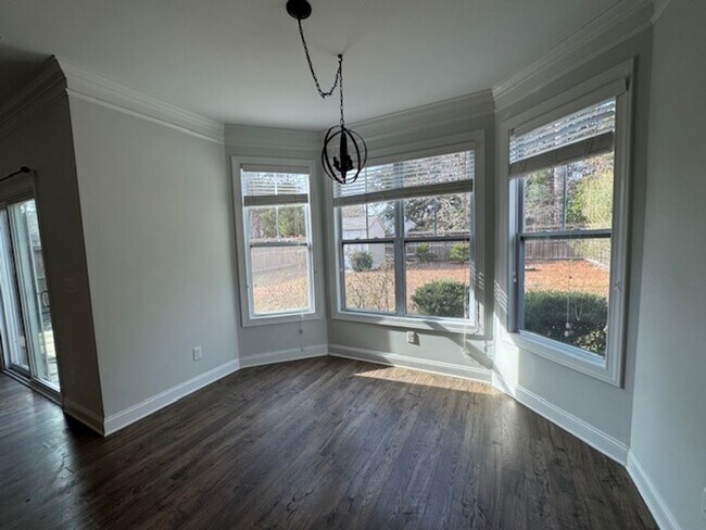 Building Photo - The Creek Of Willowwick