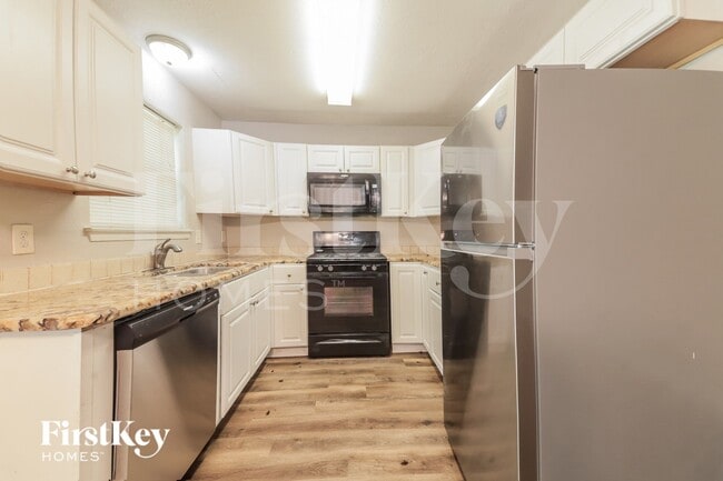 Building Photo - 101 Sesame Dr