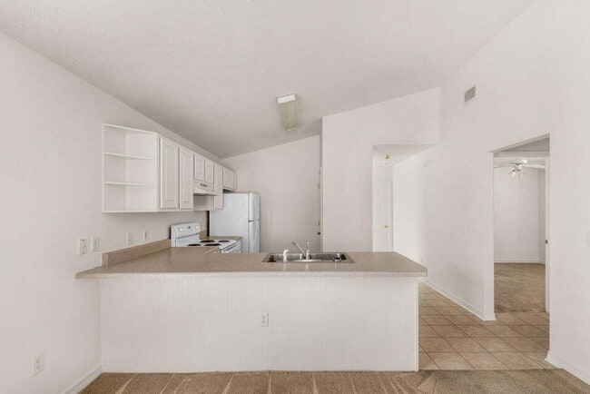 Building Photo - "Charming 3-Bedroom Home in Shalimar!"