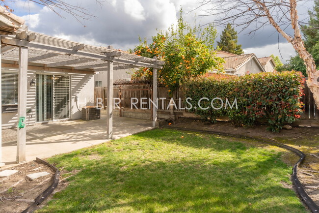 Building Photo - Single Story 3-Bedroom Home in Tracy – 173...