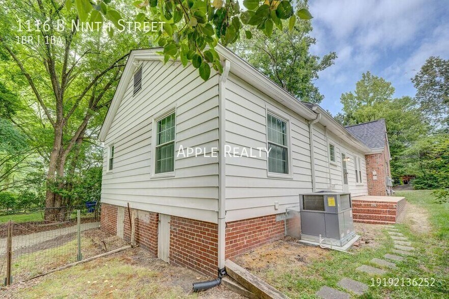 Building Photo - 1116 9th St