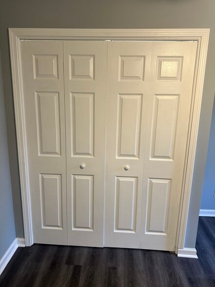 Building Photo - 132 Patten St