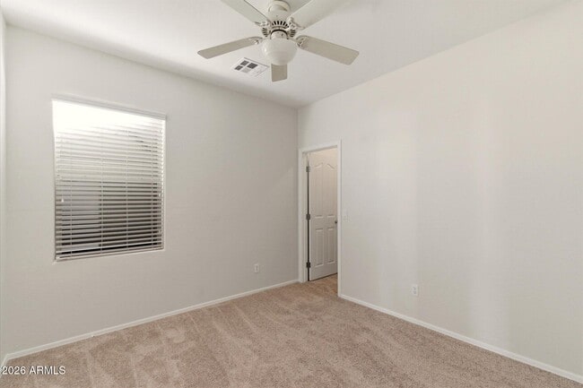 Building Photo - 8938 W Grovers Ave