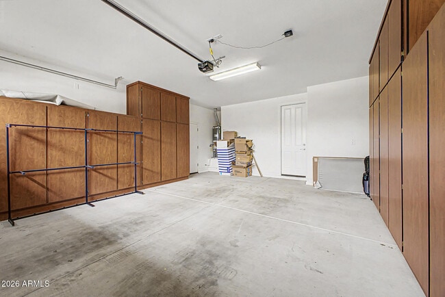 Building Photo - 3432 E Strawberry Dr