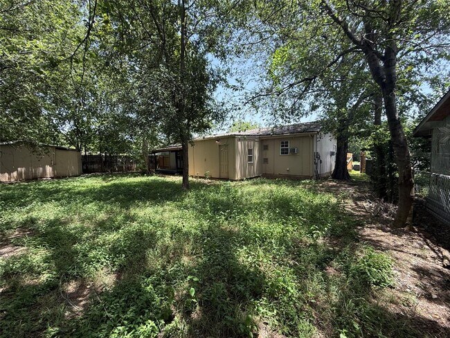 Building Photo - 6204 Dove Springs Cir