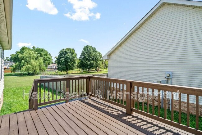 Building Photo - 3279 S Senseney Cir