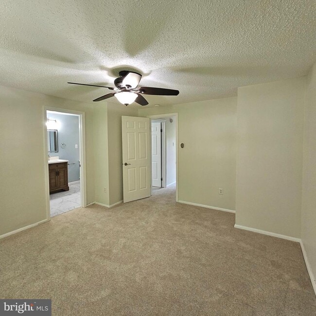 Building Photo - 5302 Harbor Ct Dr