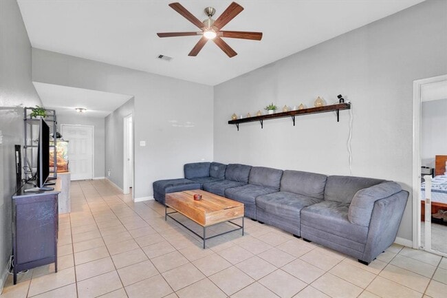 Building Photo - 316 Shoshone Ridge Dr
