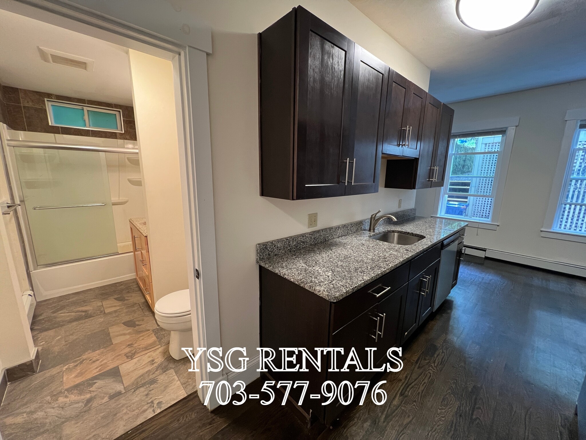 Building Photo - 4 Romar Ter