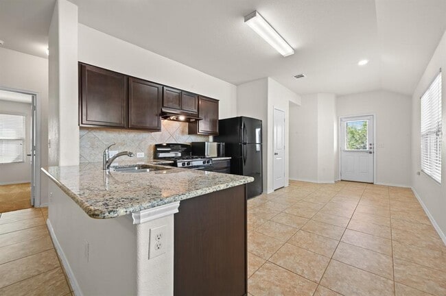 Building Photo - 10209 Crescendo Ln