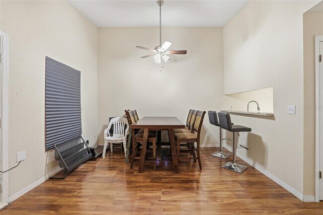 Building Photo - 4004 Nestle Oaks Pl