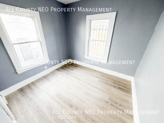 Building Photo - 739 E 127th St