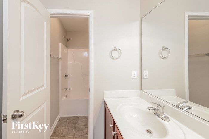 Building Photo - 1593 Abbey Park Ct