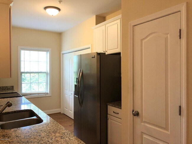 Building Photo - 119 Covil Ave