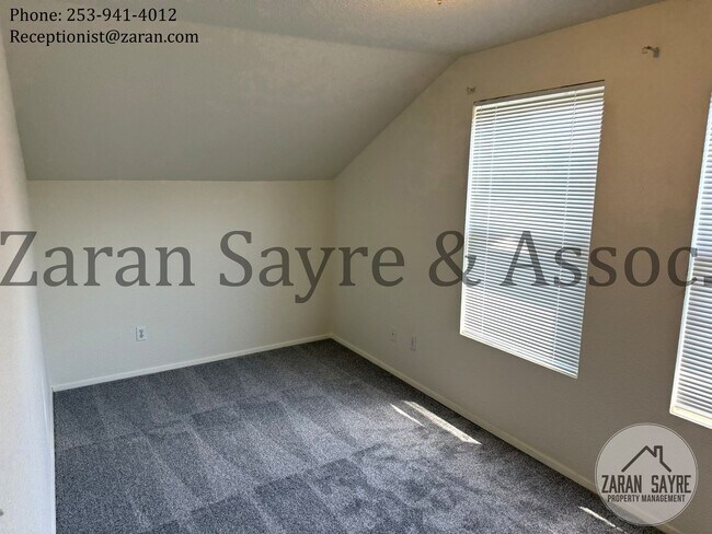 Building Photo - 756 - Three Bedroom, Three Bath in Auburn!