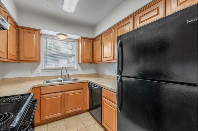 Building Photo - 3401 Timberline Ct