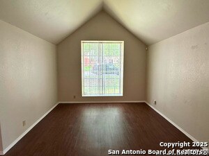 Building Photo - 1606 Kingsbridge