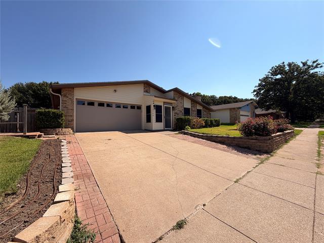 Building Photo - 3709 Pinewood St