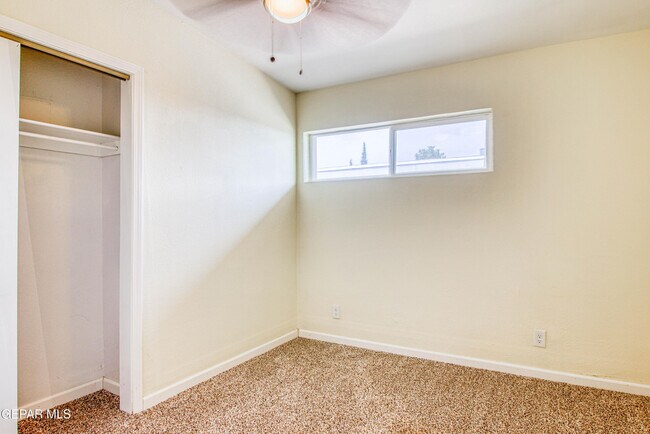 Building Photo - 8818 Mt Elbert Dr