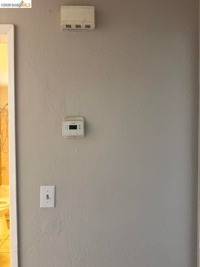Building Photo - 485 Jill Cir
