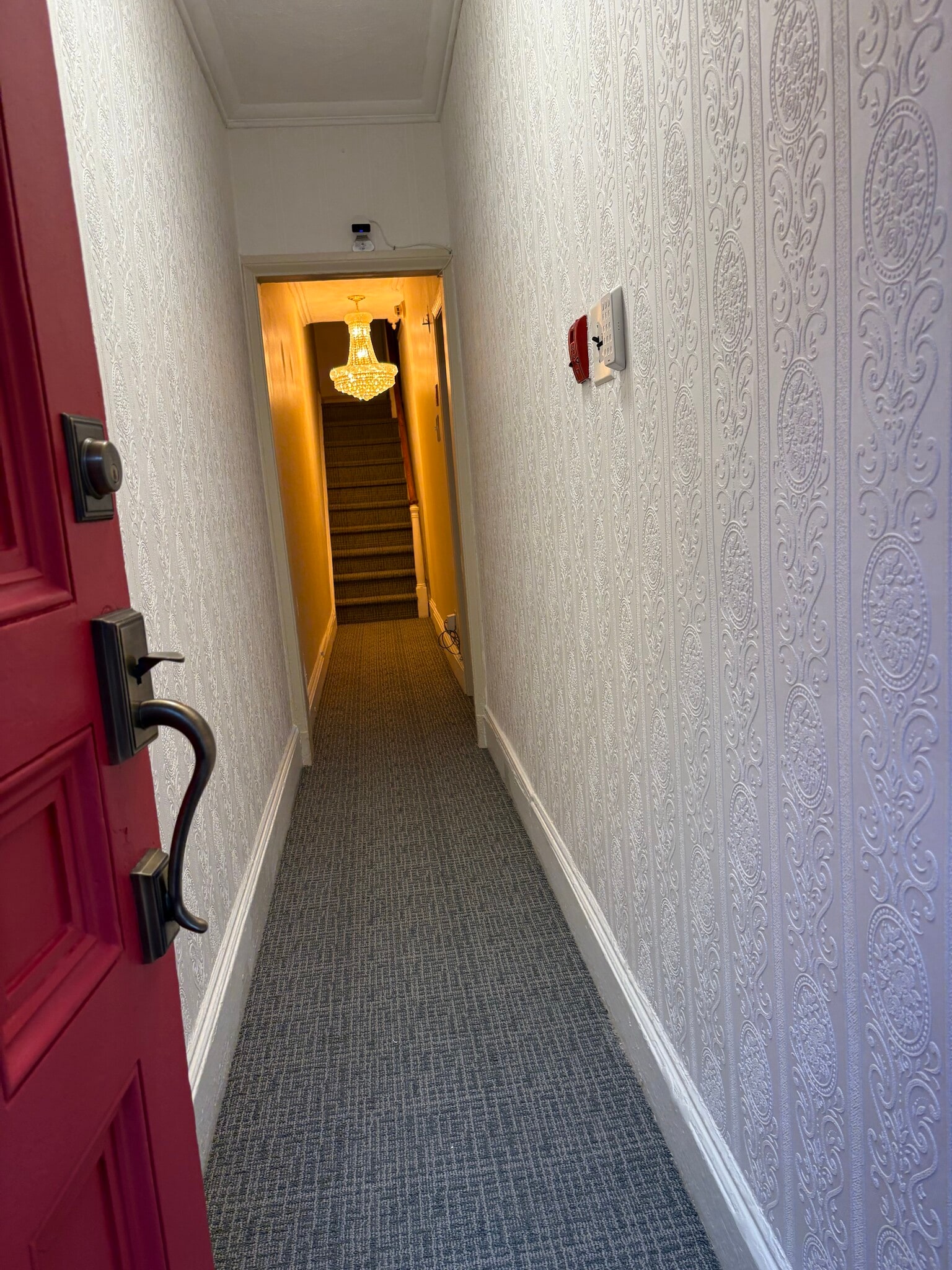 1st floor hallway - 320 S Juniper St