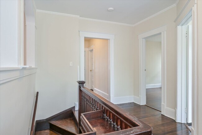 Building Photo - The Regis Montclair