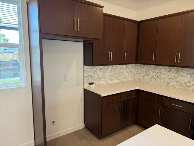 Building Photo - Brand New Desirable One Lake Subdivision -...