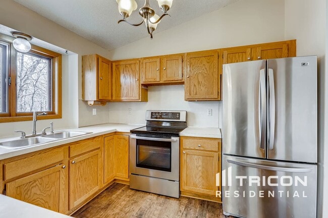 Building Photo - 5752 W 134th St