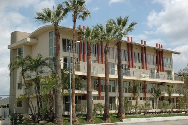 Primary Photo - 4400 Irvine Ave