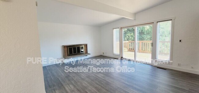 Building Photo - 13240 22nd Ave S