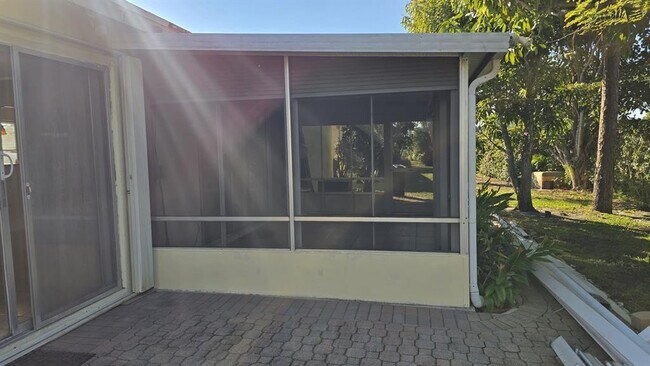 Building Photo - 7423 Pine Forest Cir W