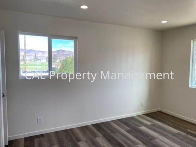 Building Photo - 1 Bed/1 Bath in Soledad, CA!